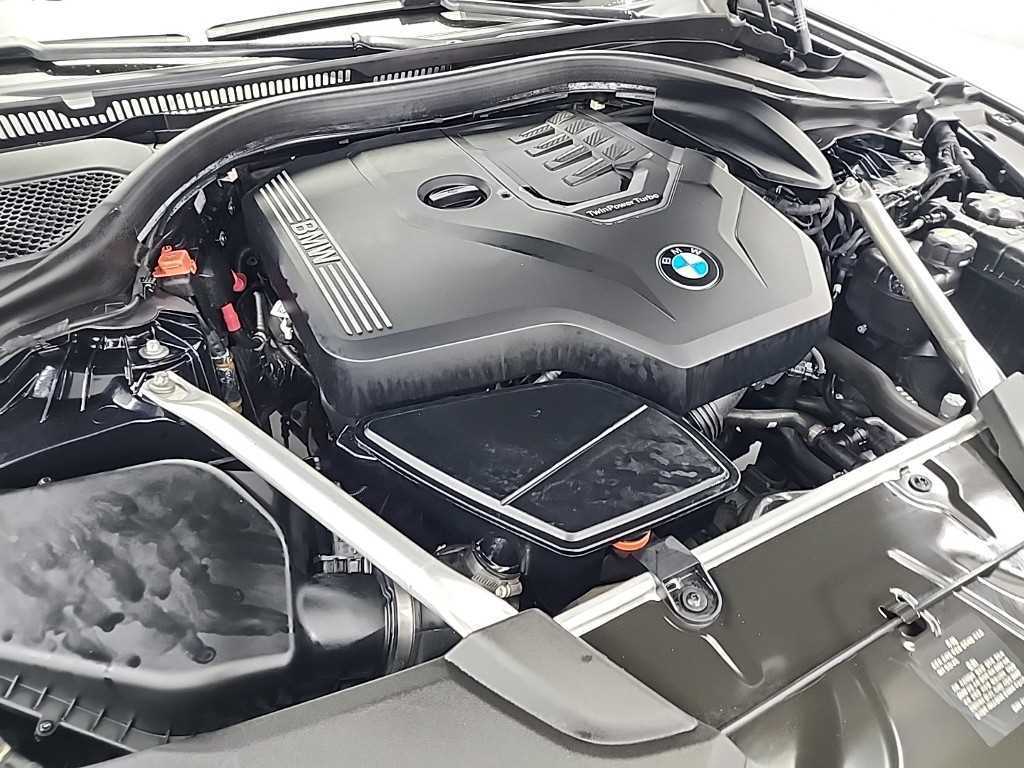 BMW 5 Series - Vista 5