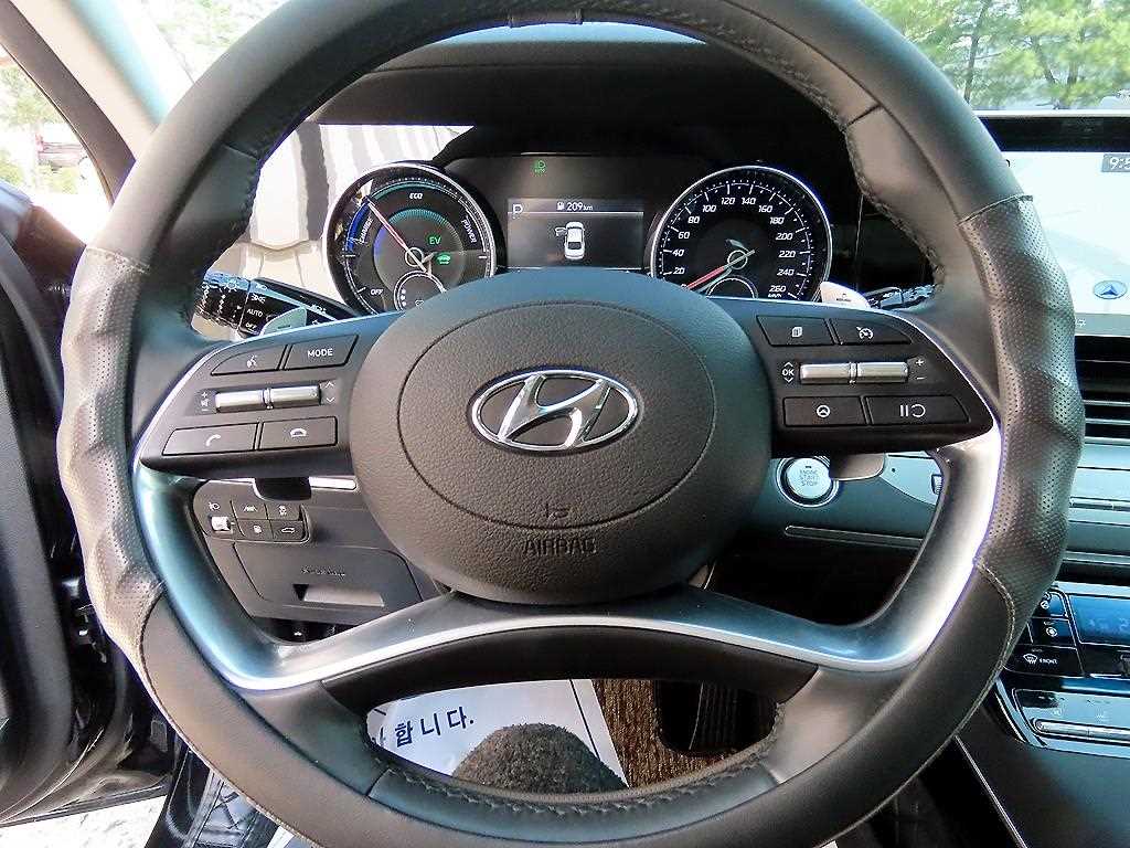 HYUNDAI Grandeur - Vista 8