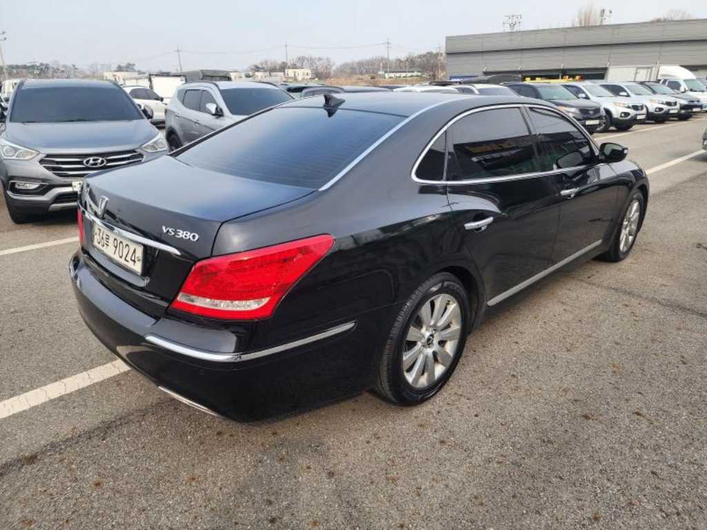 HYUNDAI Equus - Vista 6