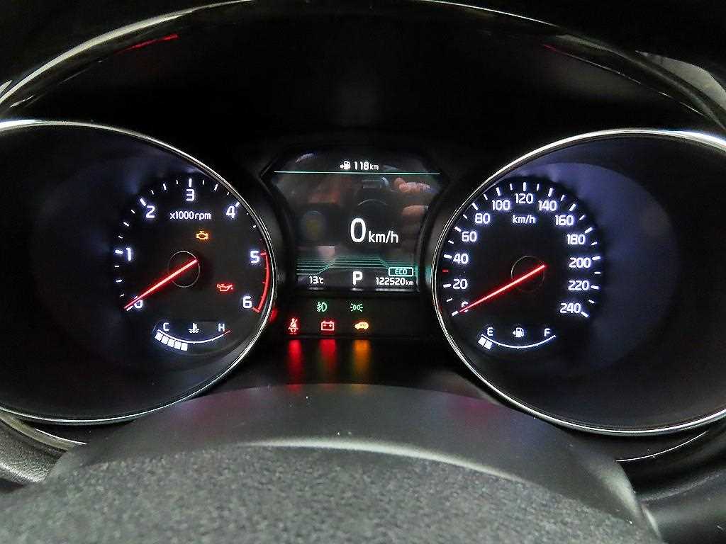 KIA Carnival - Vista 5