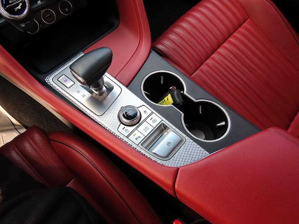 Genesis G70 - Vista 11