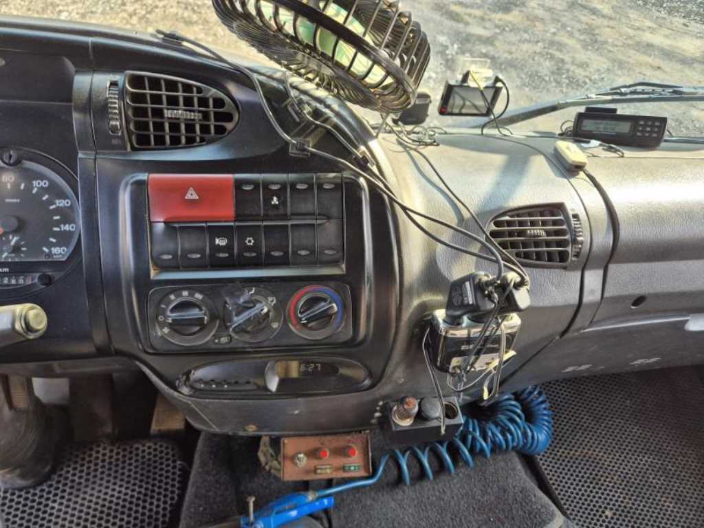 medium and large cargo dump - Vista 10