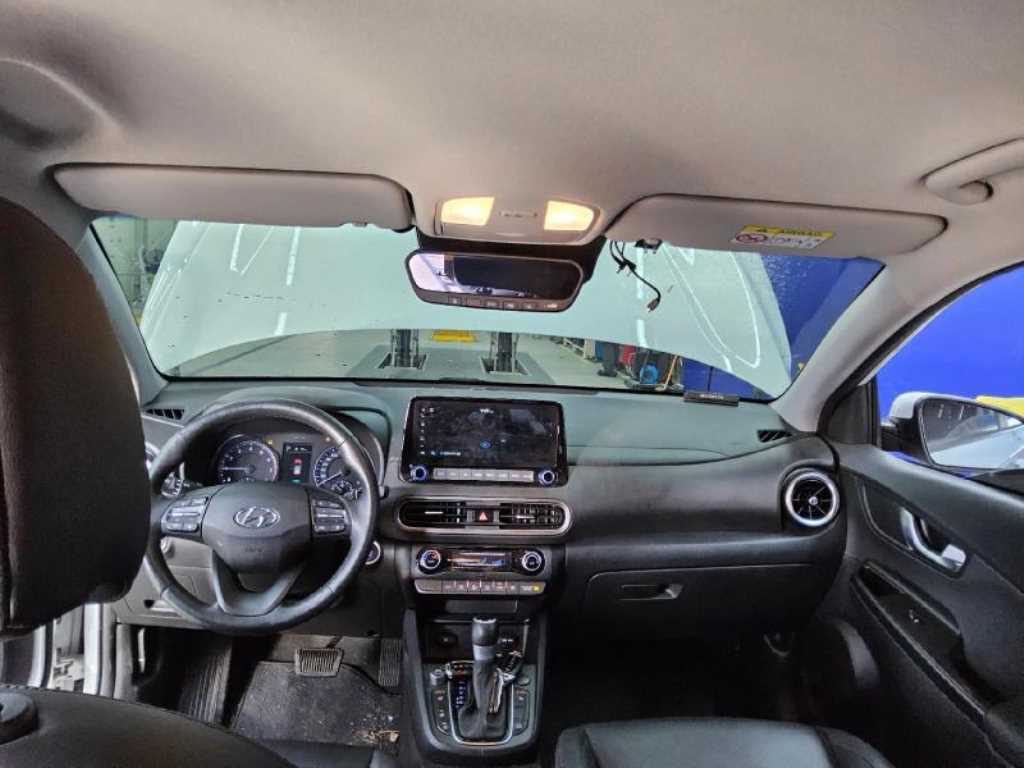 HYUNDAI Kona - Vista 5