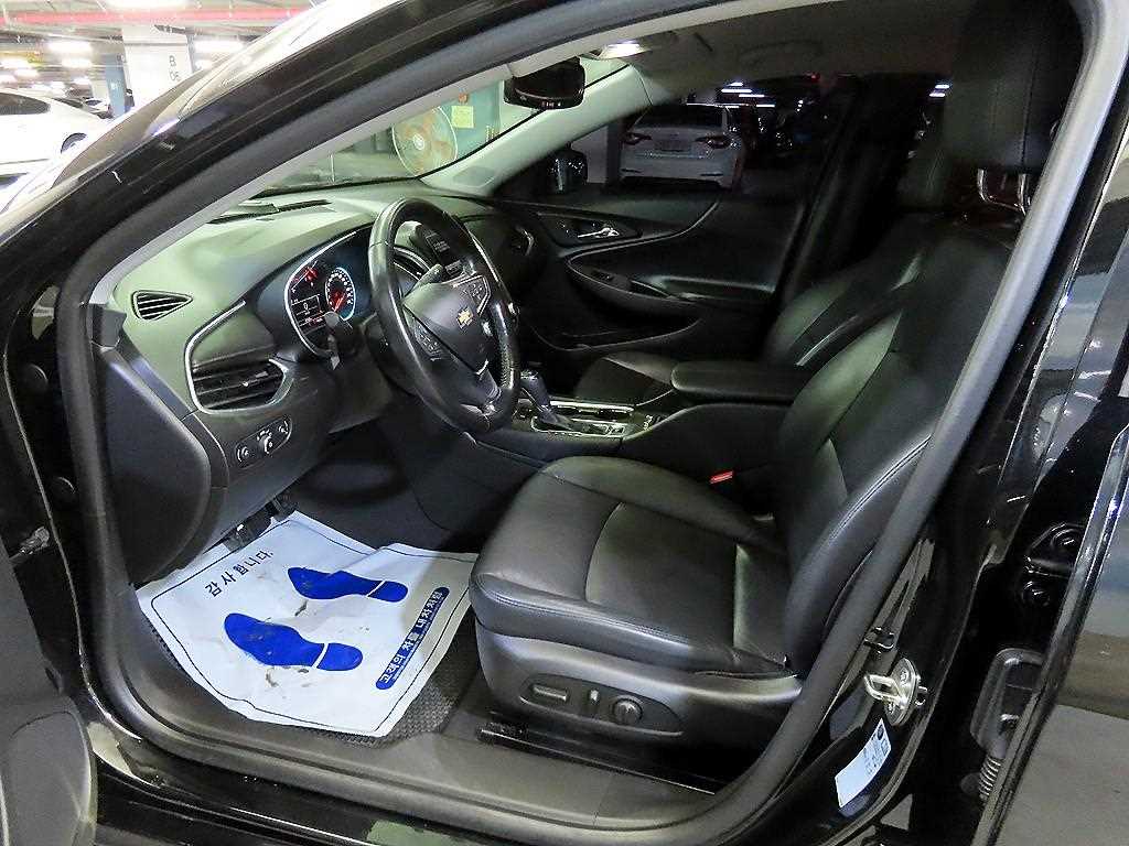 Chevrolet Malibu - Vista 6