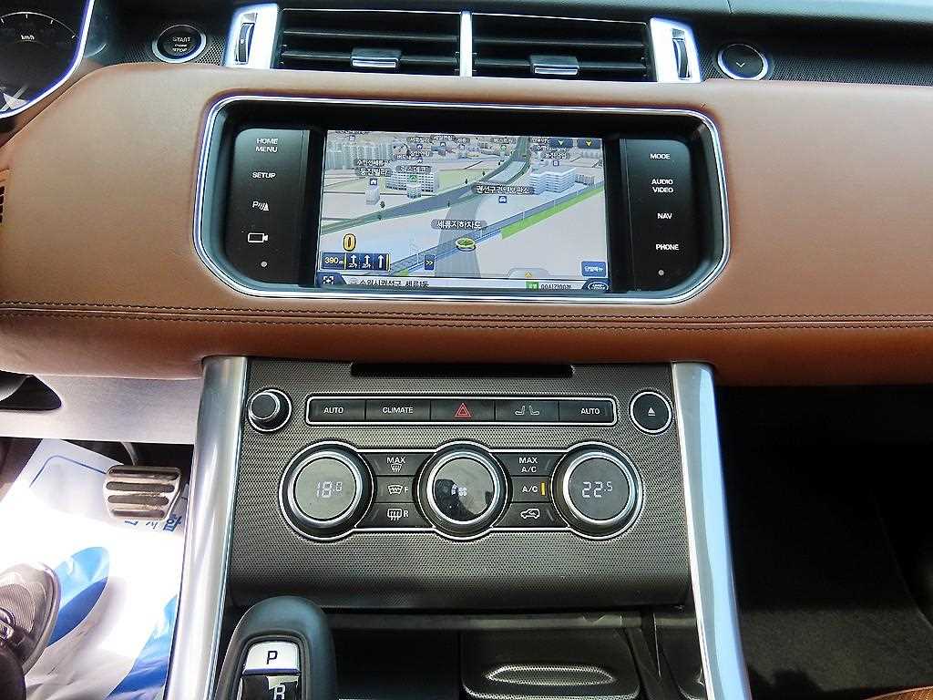 Land Rover Range Rover Sports - Vista 12