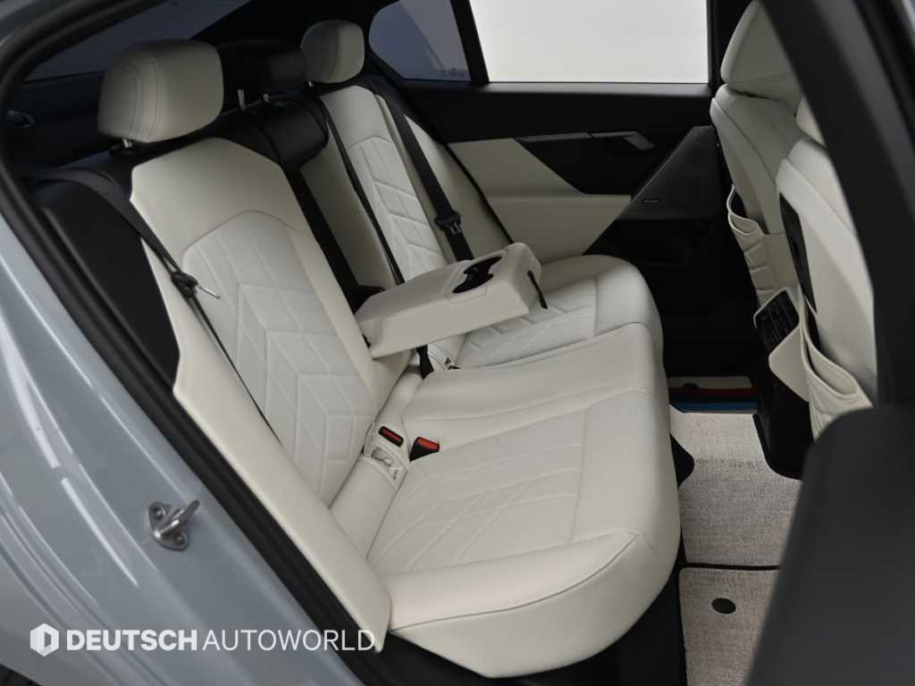 BMW 5 Series - Vista 12