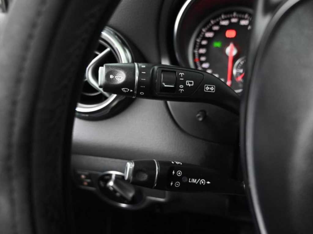 Mercedes Benz GLA Class 2019 Blanco - Importación desde Corea - HF Imports Iquique - Foto 17