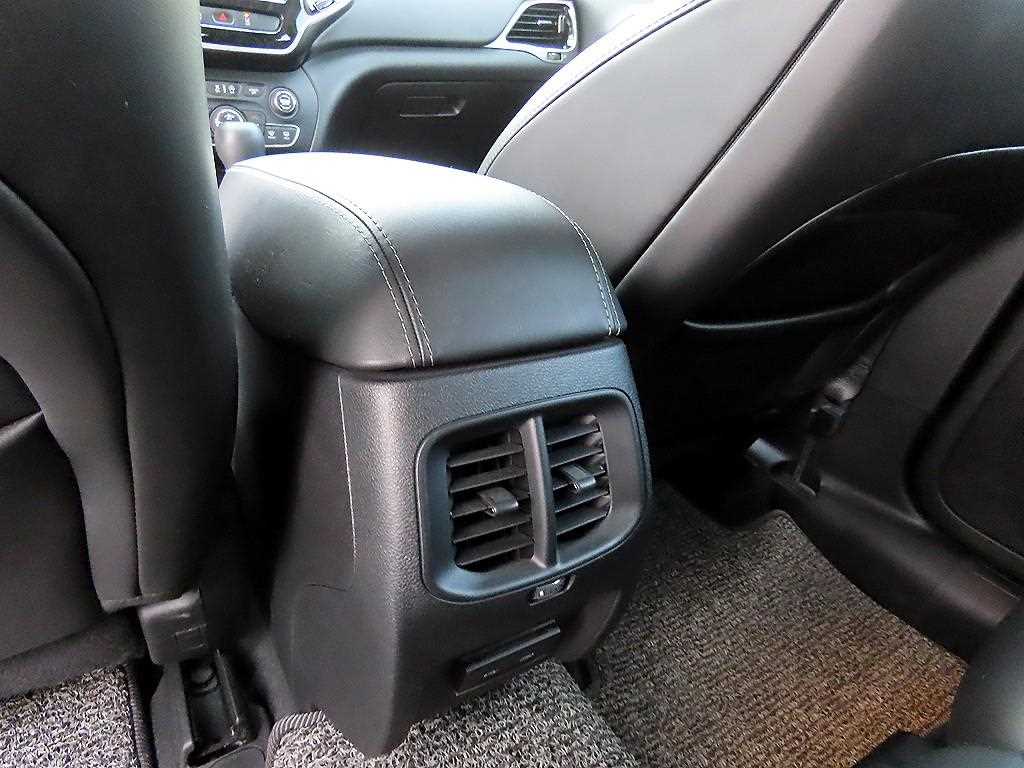 Jeep Cherokee 2020 Negro - Importación desde Corea - HF Imports Iquique - Foto 15