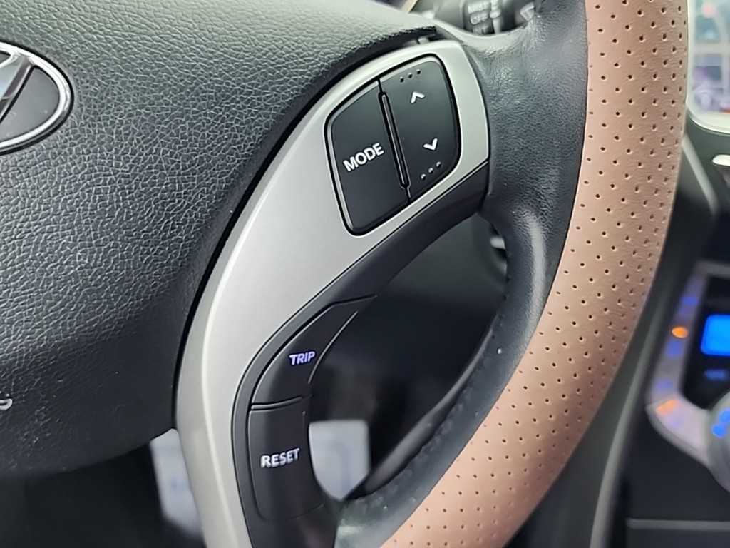 HYUNDAI Avante 2011 - Importación desde Corea - HF Imports Iquique - Foto 17