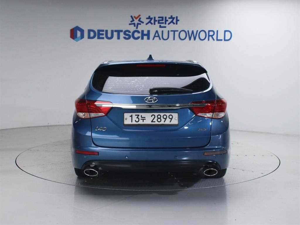 HYUNDAI i40 - Vista 4