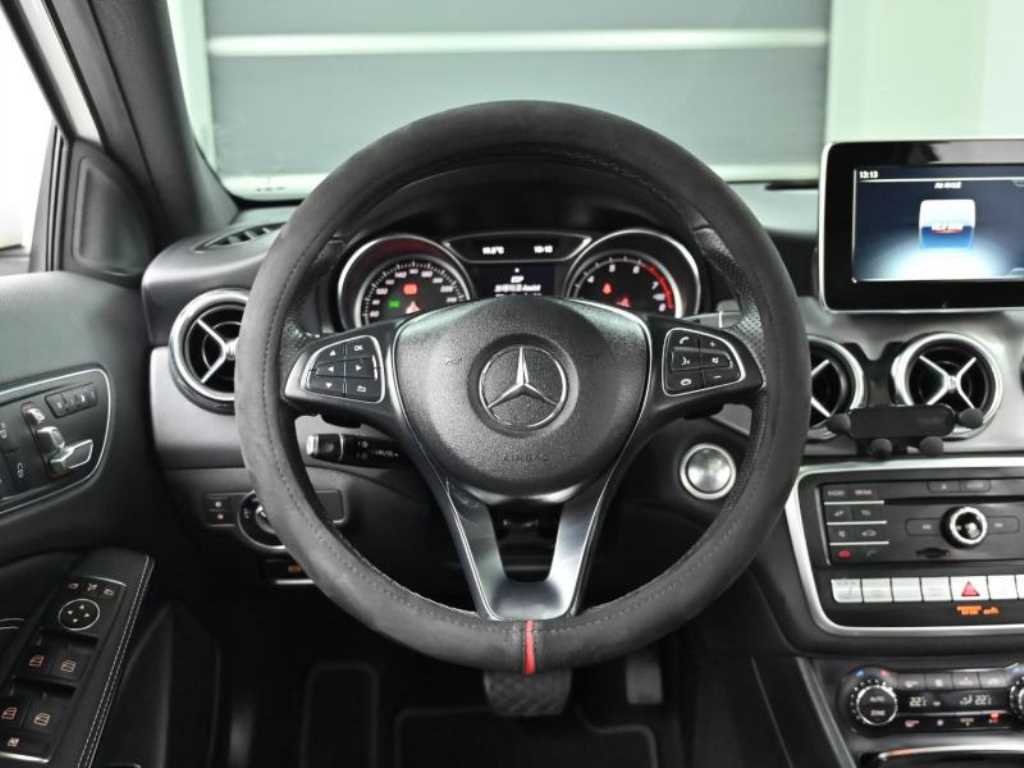 Mercedes Benz GLA Class 2019 Blanco - Importación desde Corea - HF Imports Iquique - Foto 13