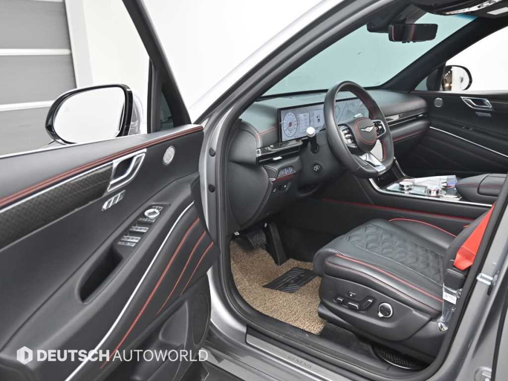 Genesis GV80 - Vista 11