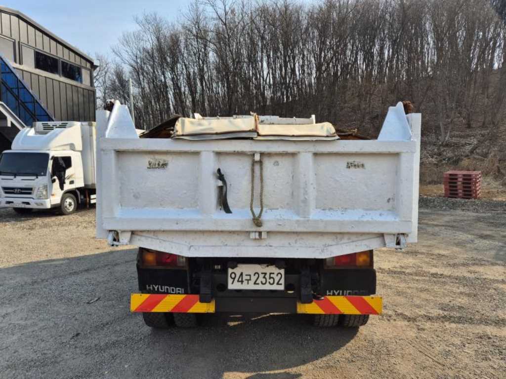 medium and large cargo dump - Vista 5