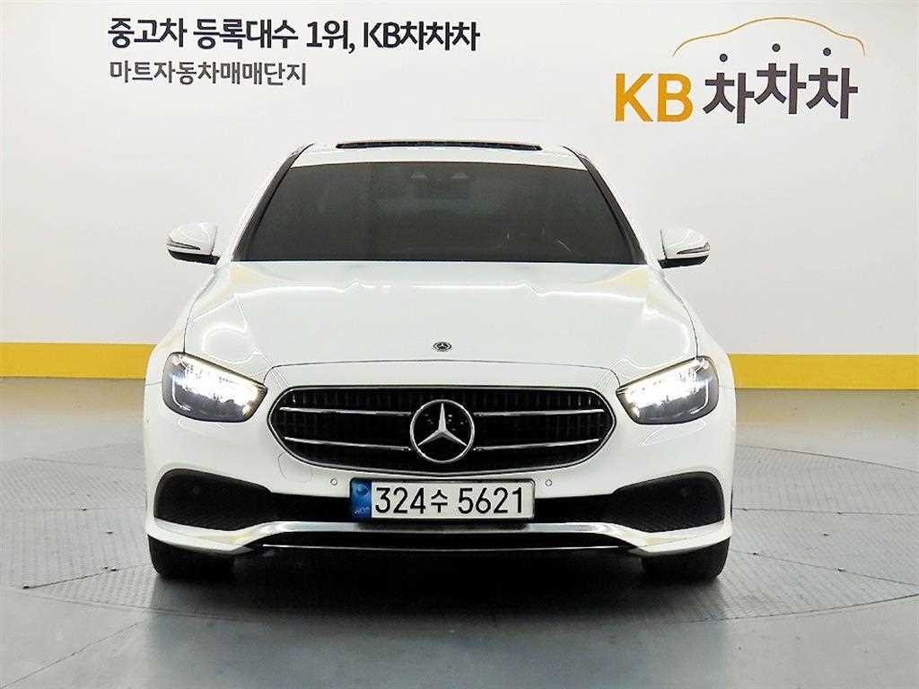 Mercedes Benz E class 2021 Blanco - Importación desde Corea - HF Imports Iquique - Foto 1