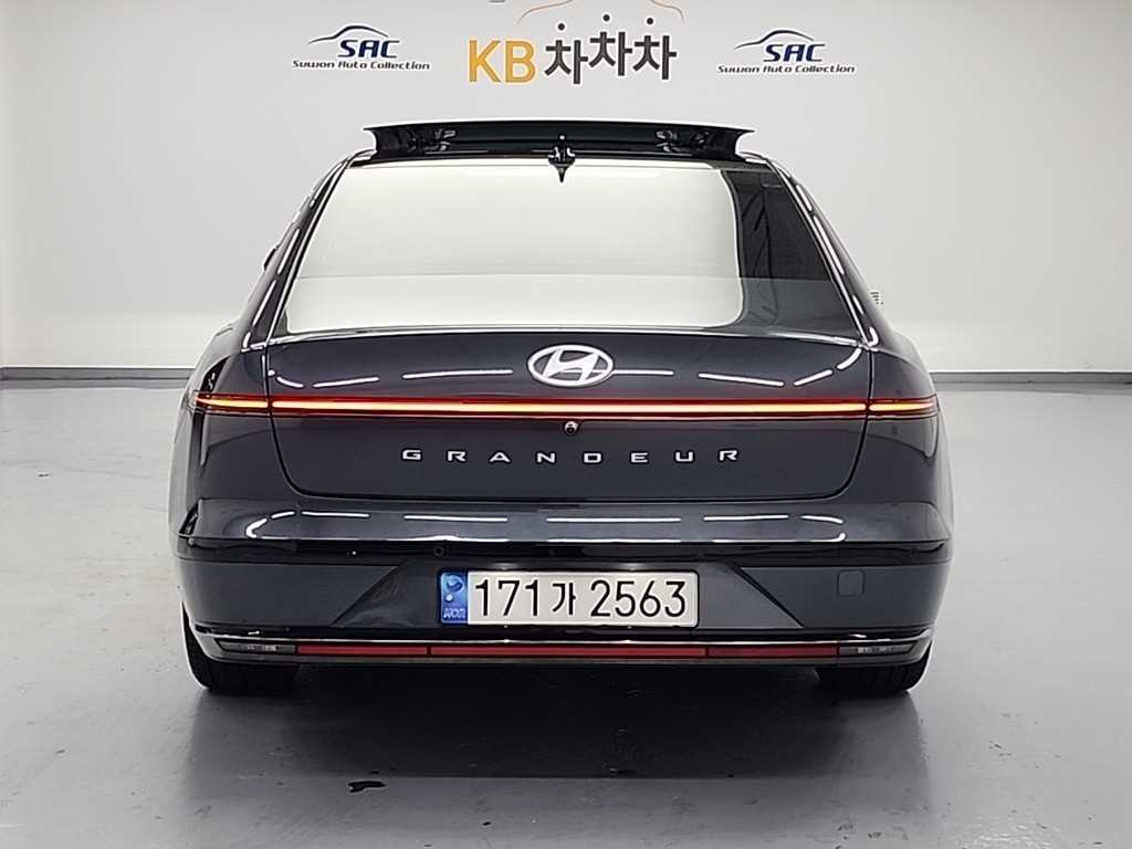 HYUNDAI Grandeur - Vista 4