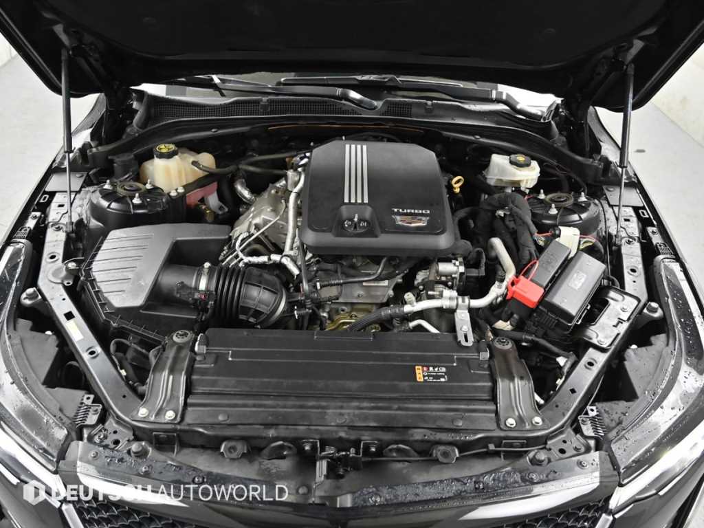 Cadillac CT4 - Vista 6