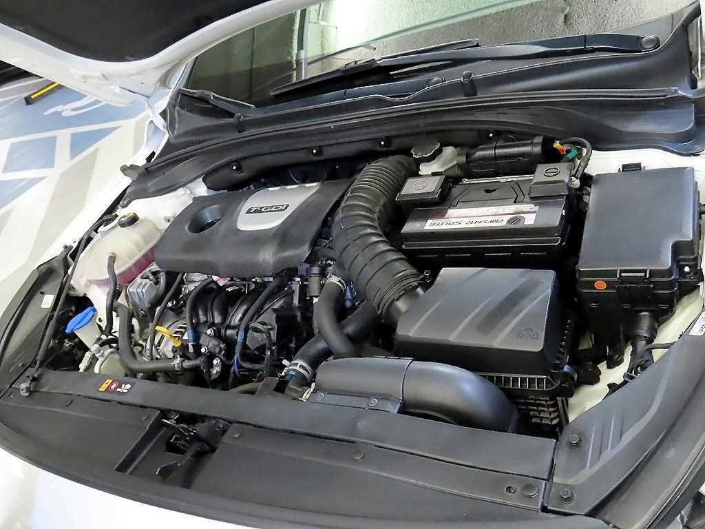 HYUNDAI i30 2020 Blanco - Importación desde Corea - HF Imports Iquique - Foto 19