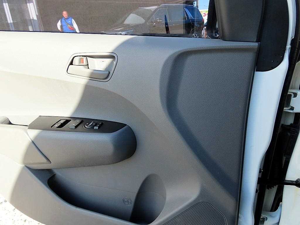 KIA Morning - Vista 11