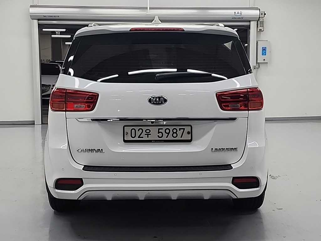 KIA Carnival - Vista 4