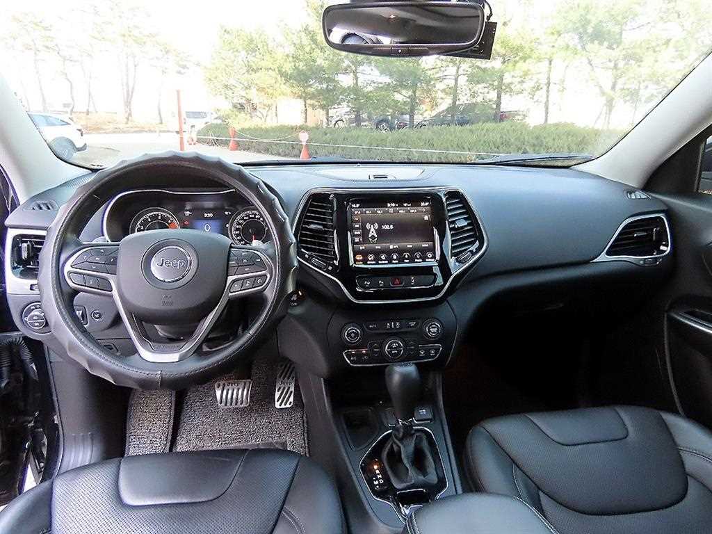 Jeep Cherokee - Vista 7