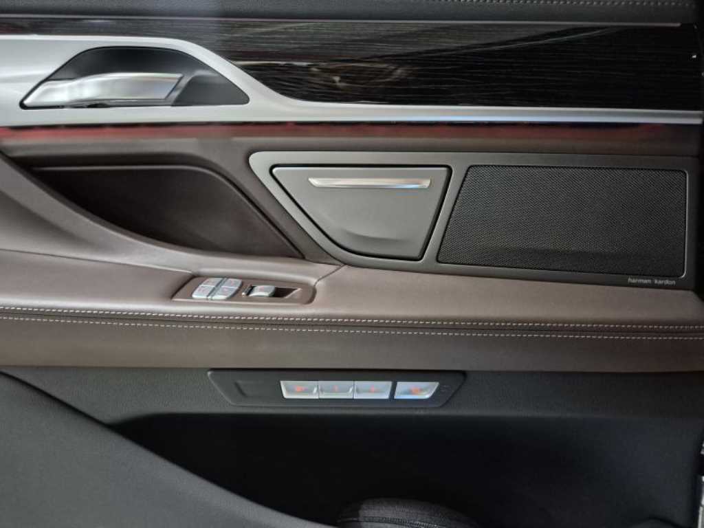 BMW 7 Series - Vista 7