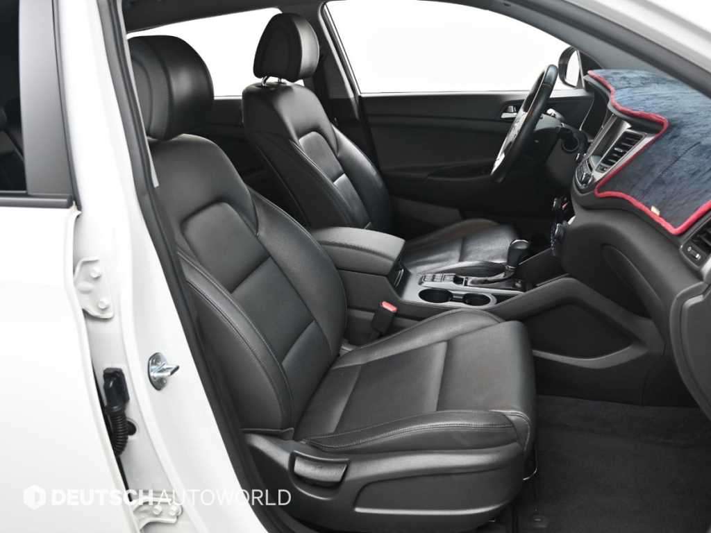 HYUNDAI Tucson - Vista 10