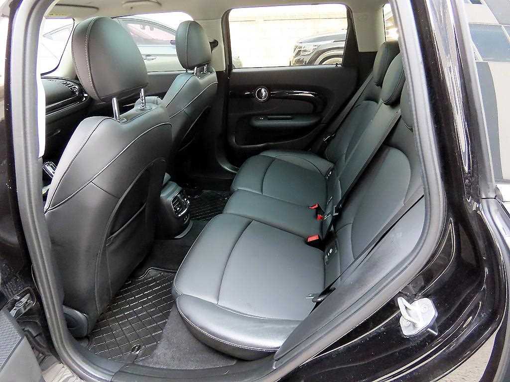 Mini Clubman - Vista 6