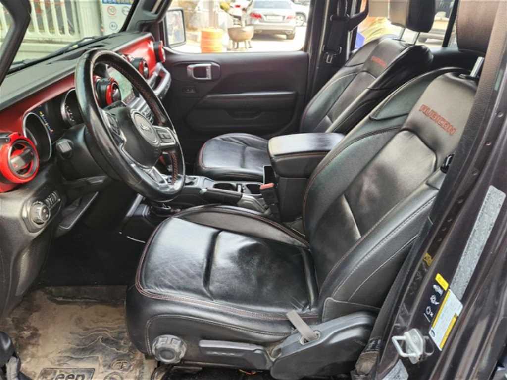 Jeep Wrangler - Vista 5