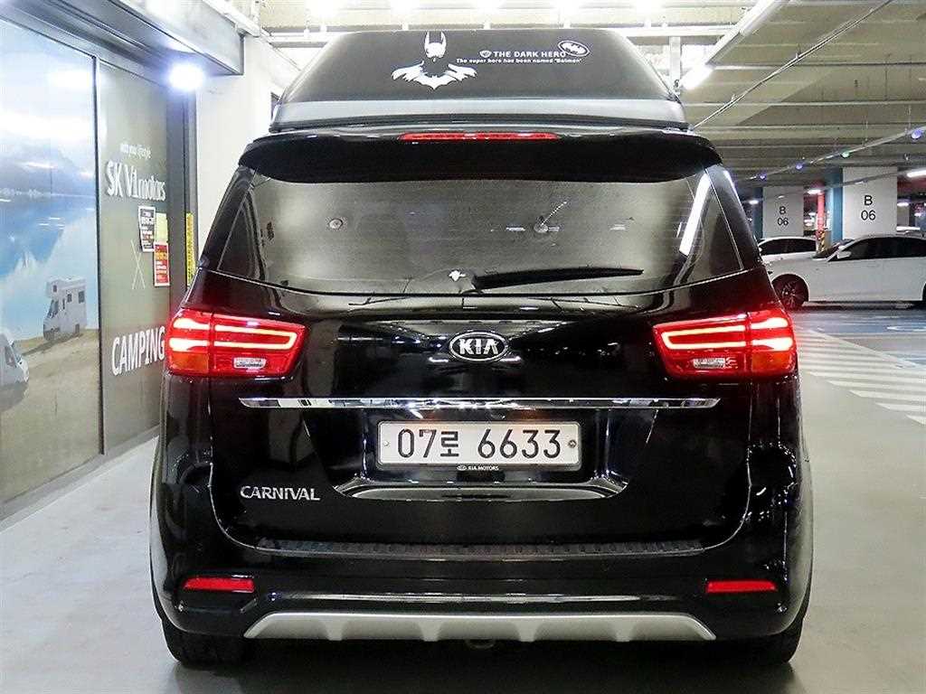 KIA Carnival - Vista 5