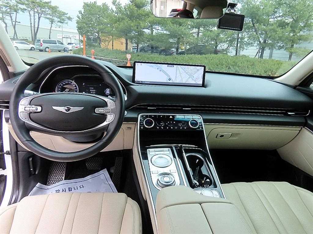 Genesis GV80 - Vista 7