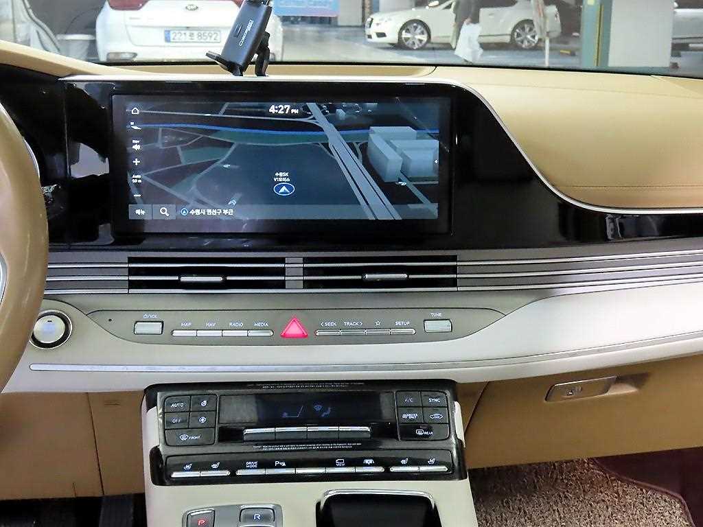 HYUNDAI Grandeur - Vista 11