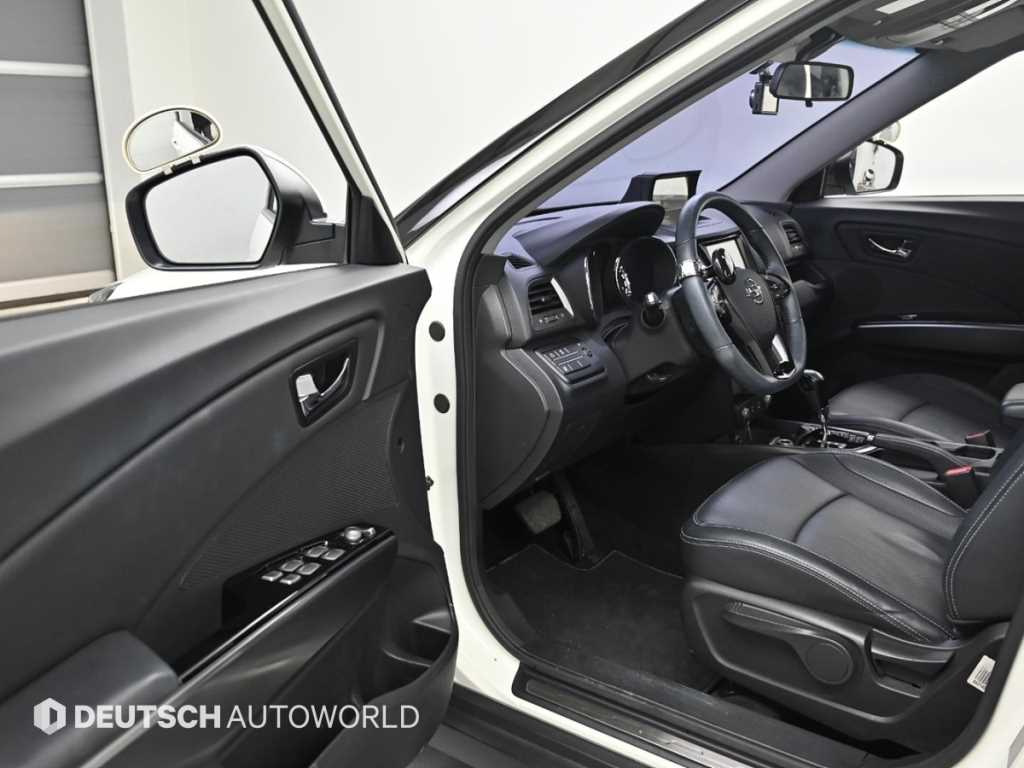 Ssangyong Tivoli - Vista 11