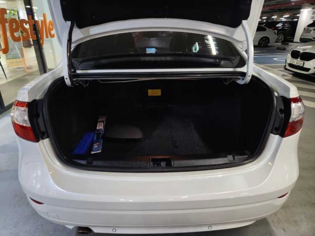 SAMSUNG SM3 2015 Blanco - Importación desde Corea - HF Imports Iquique - Foto 18