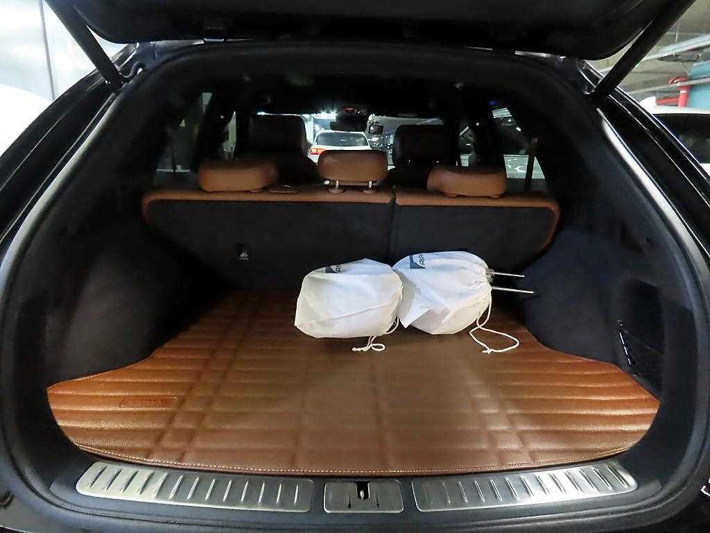 Genesis GV70 2021 Negro - Importación desde Corea - HF Imports Iquique - Foto 16