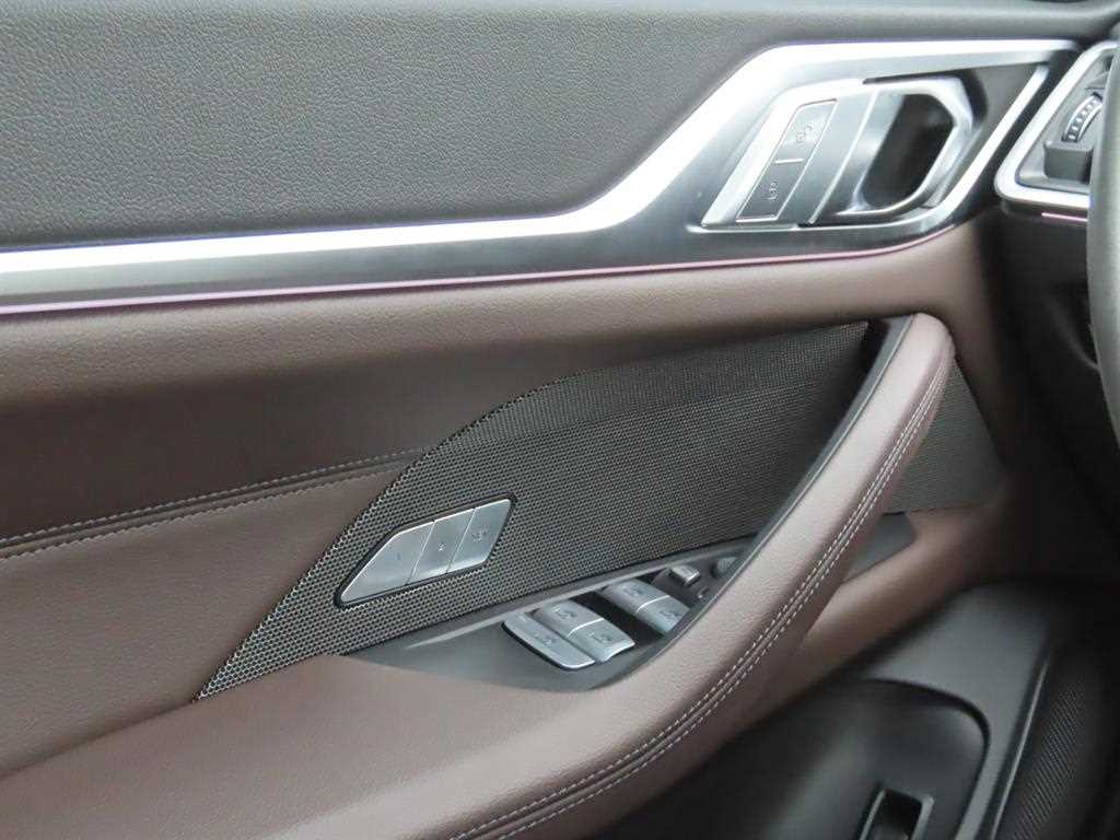 BMW i4 2023 Blanco - Importación desde Corea - HF Imports Iquique - Foto 13