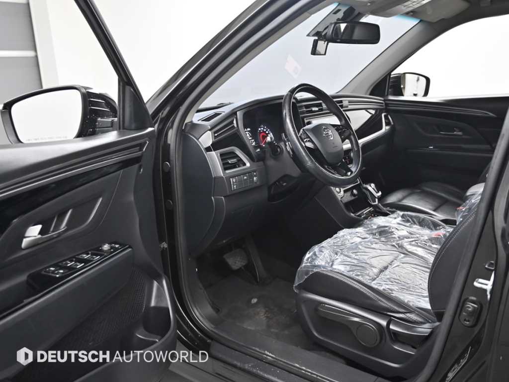 Ssangyong Korando - Vista 11