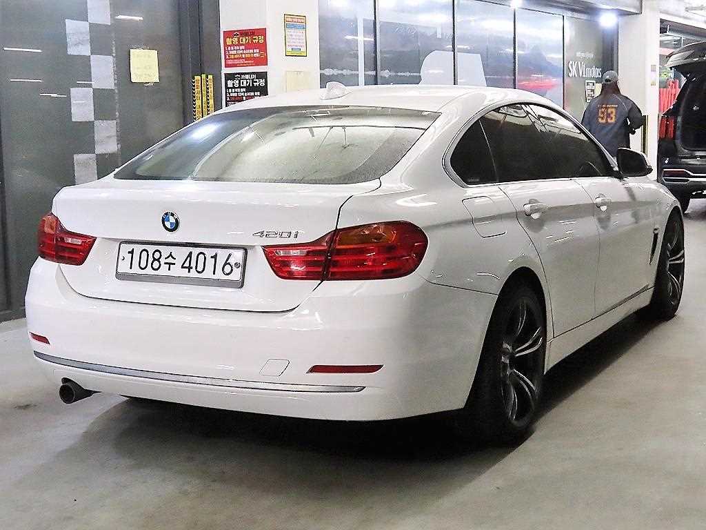 BMW 4 Series - Vista 4