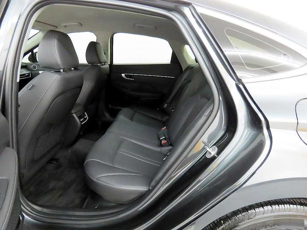 HYUNDAI Sonata - Vista 6