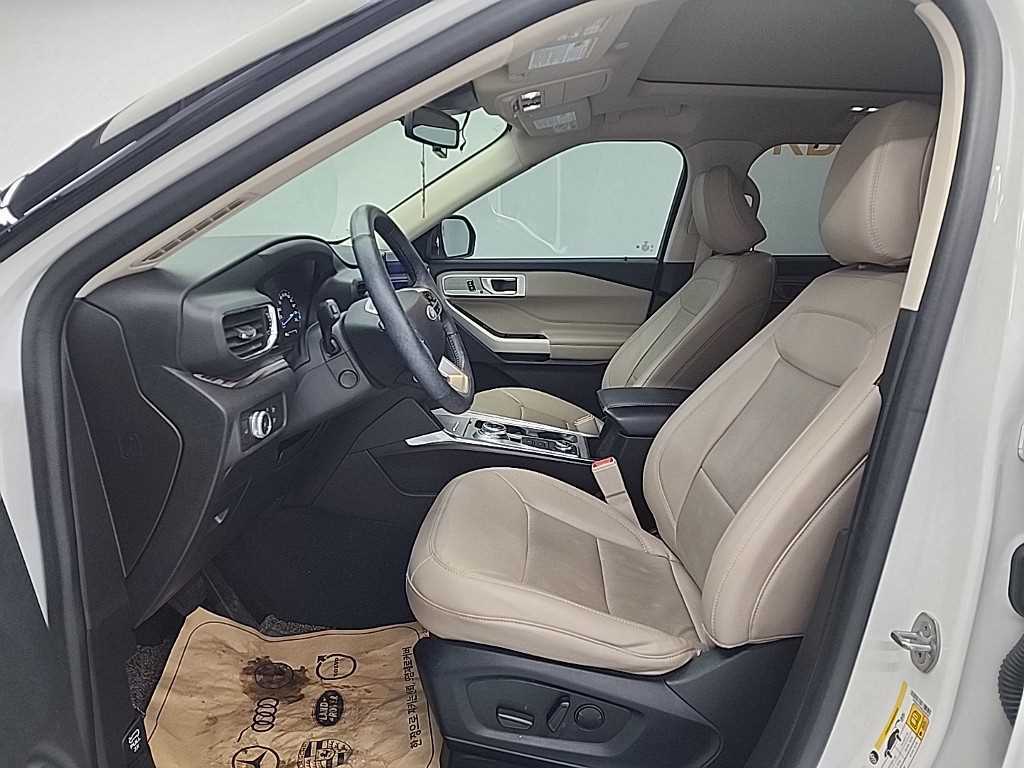 Ford Explorer - Vista 11