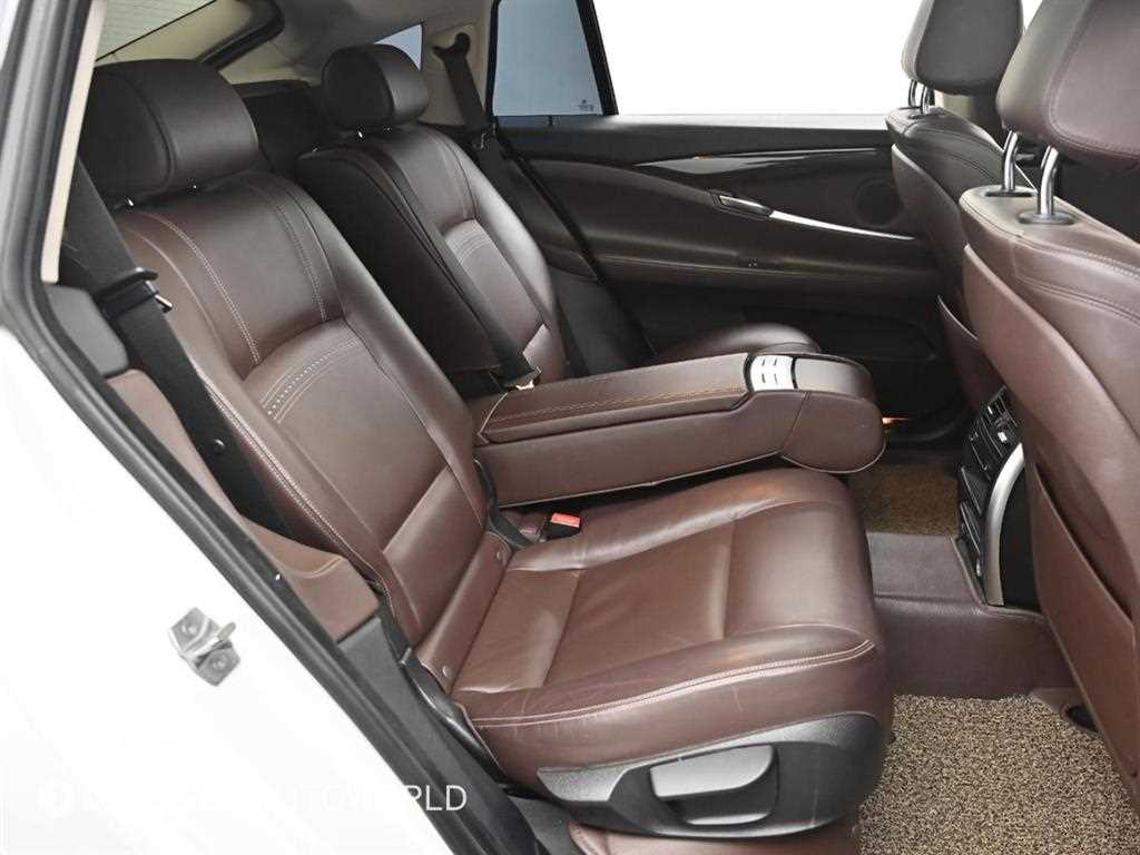 BMW Gran Turismo - Vista 12