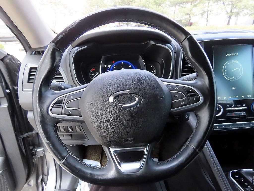 SAMSUNG QM6 - Vista 8