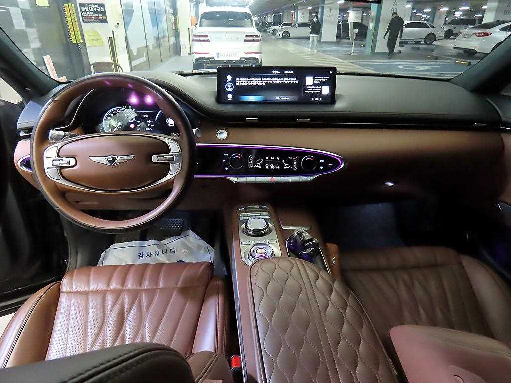 Genesis GV70 - Vista 10