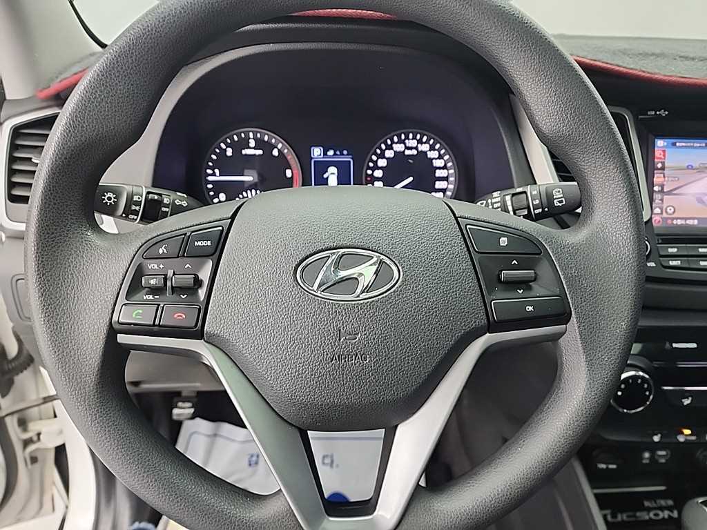 HYUNDAI Tucson - Vista 10