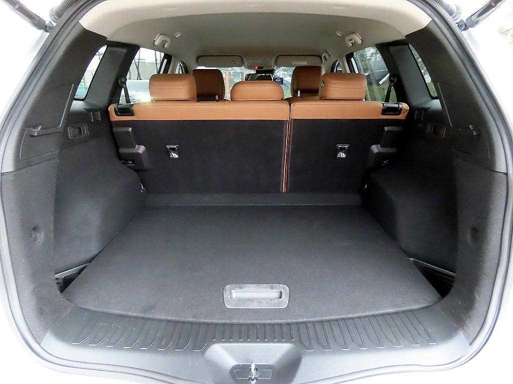 SAMSUNG QM6 2021 Blanco - Importación desde Corea - HF Imports Iquique - Foto 18