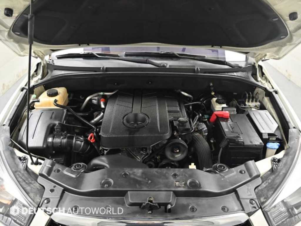 Ssangyong Korando - Vista 6