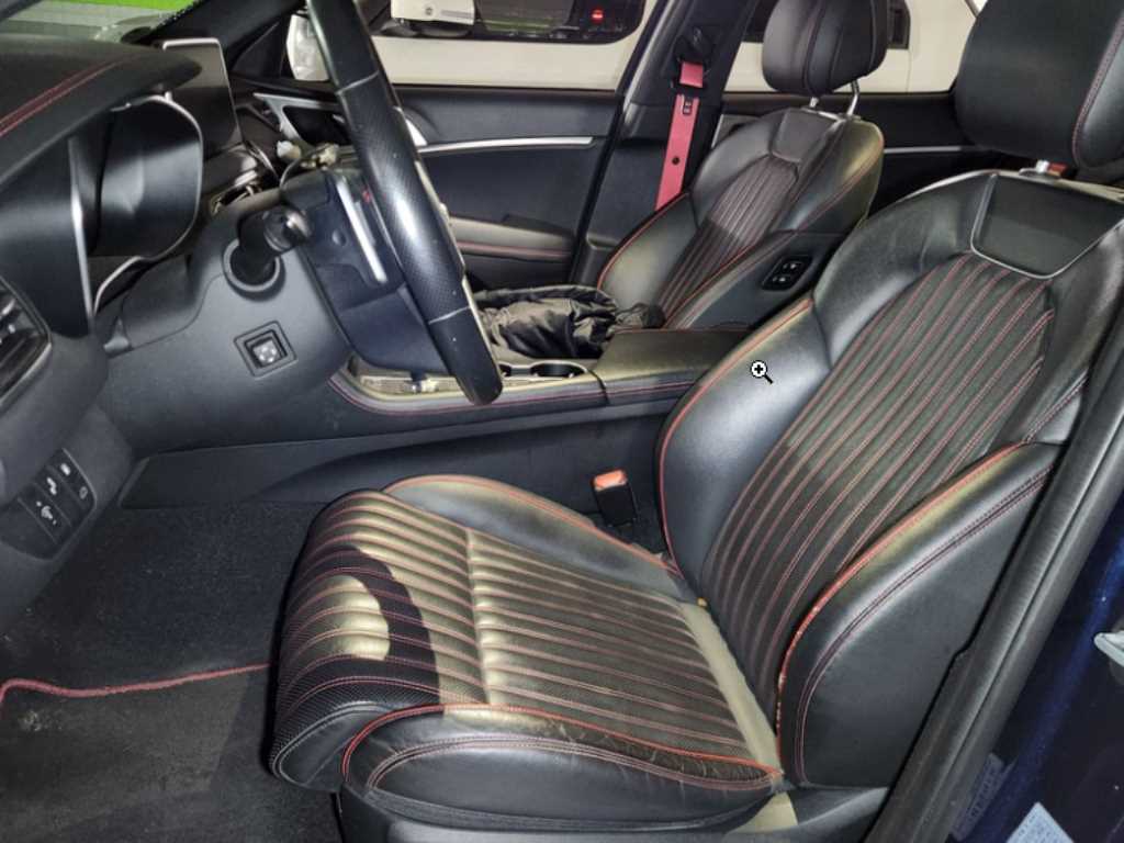 Genesis G70 - Vista 7