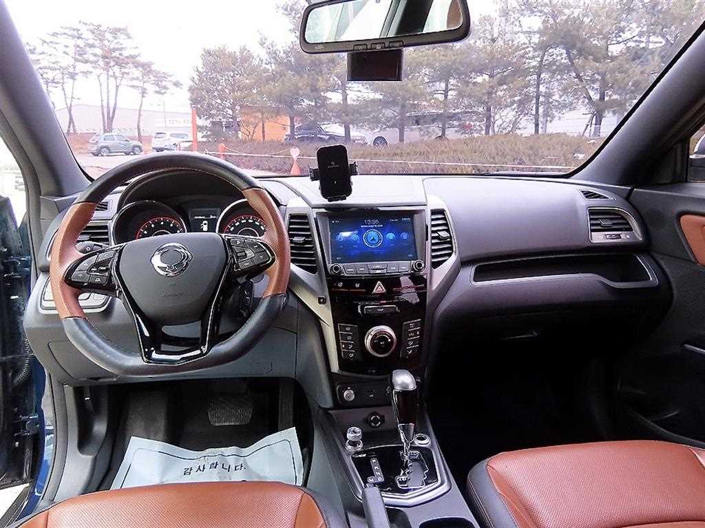 Ssangyong Tivoli - Vista 7