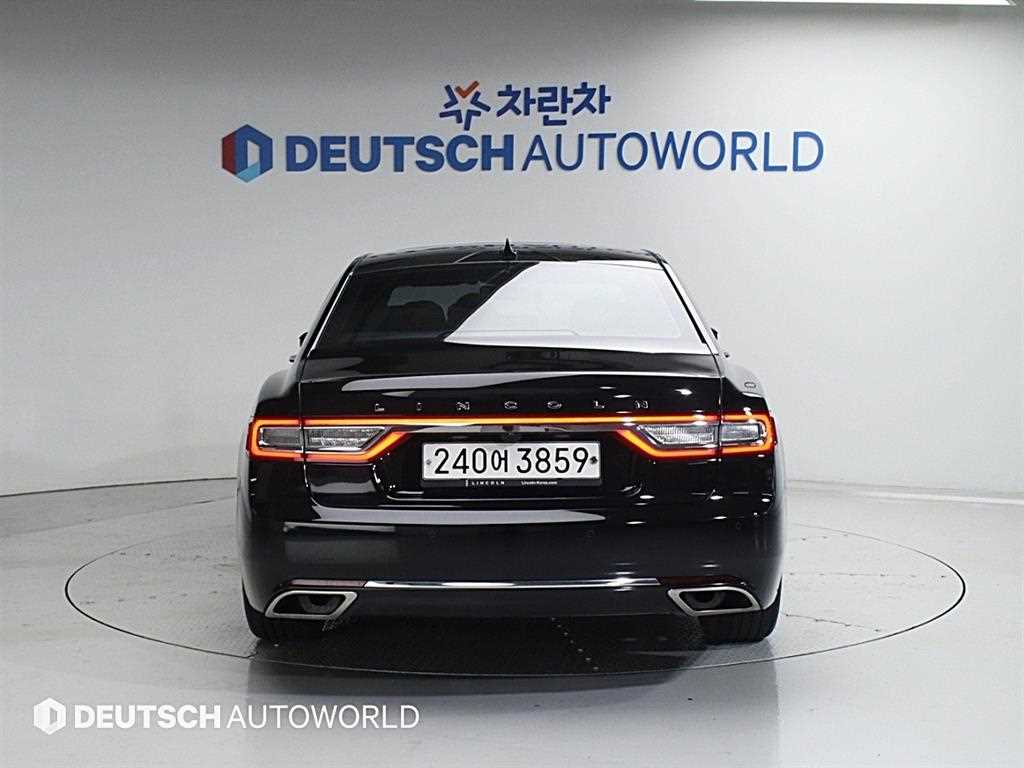 Lincoln Continental - Vista 4