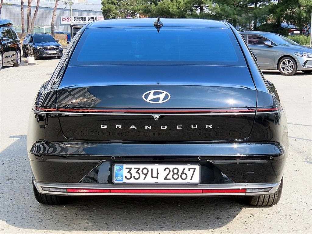 HYUNDAI Grandeur - Vista 4