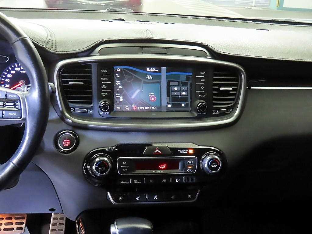 KIA Sorento - Vista 11